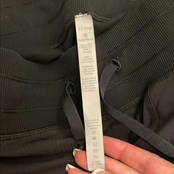 Women's lululemon Black studio Pants size 10 - Picture 3 of 4